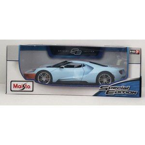 Maisto 1:18 Scale 2017 Ford GT, blue / orange, Diecast Model Car